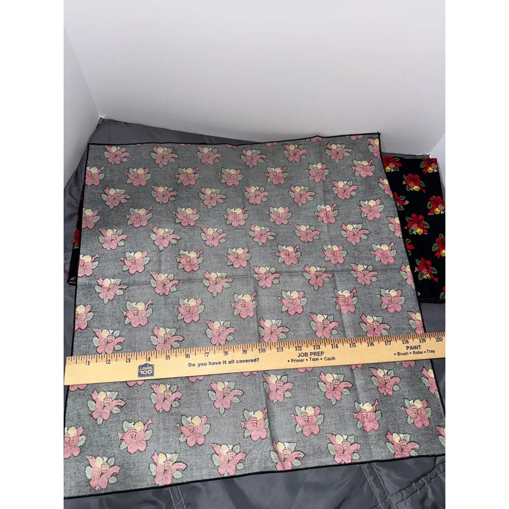 Vintage Christmas Cloth Napkins Set of 7 Black Red Bows Gold Bells Holly 20x20